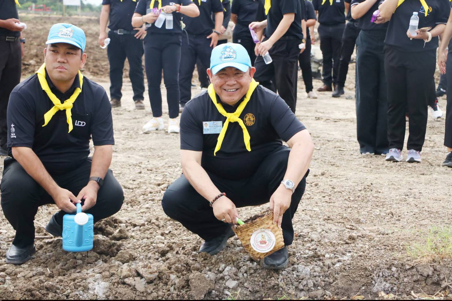 title - ส.ป.ก. ร่วมกิจกรรมโครงการจิตอาสาพัฒนาด้านการเกษตร กษ. เฉลิมพระเกียรติสมเด็จพระนางเจ้าฯ พระบรมราชินี เนื่องในโอกาสมหามงคลเฉลิมพระชนมพรรษา 4 รอบ 3 มิถุนายน 2569 ณ ศูนย์ส่งเสริมและพัฒนาอาชีพเสริมนอกภาคการเกษตร (ศูนย์ศิลปาชพบางไทรฯ เดิม)